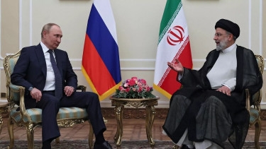 Putin Discusses Middle East Escalation With Iranian President Raisi in Phone Call: Kremlin