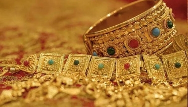 Gold price drops by Tk 3,138 per bhori